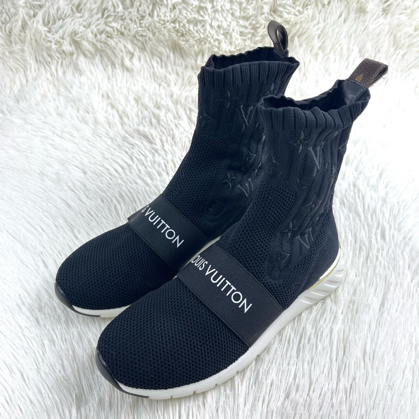 99新 LouisVuitton/路易威登 黑色满印刺绣袜子鞋 36码 咩