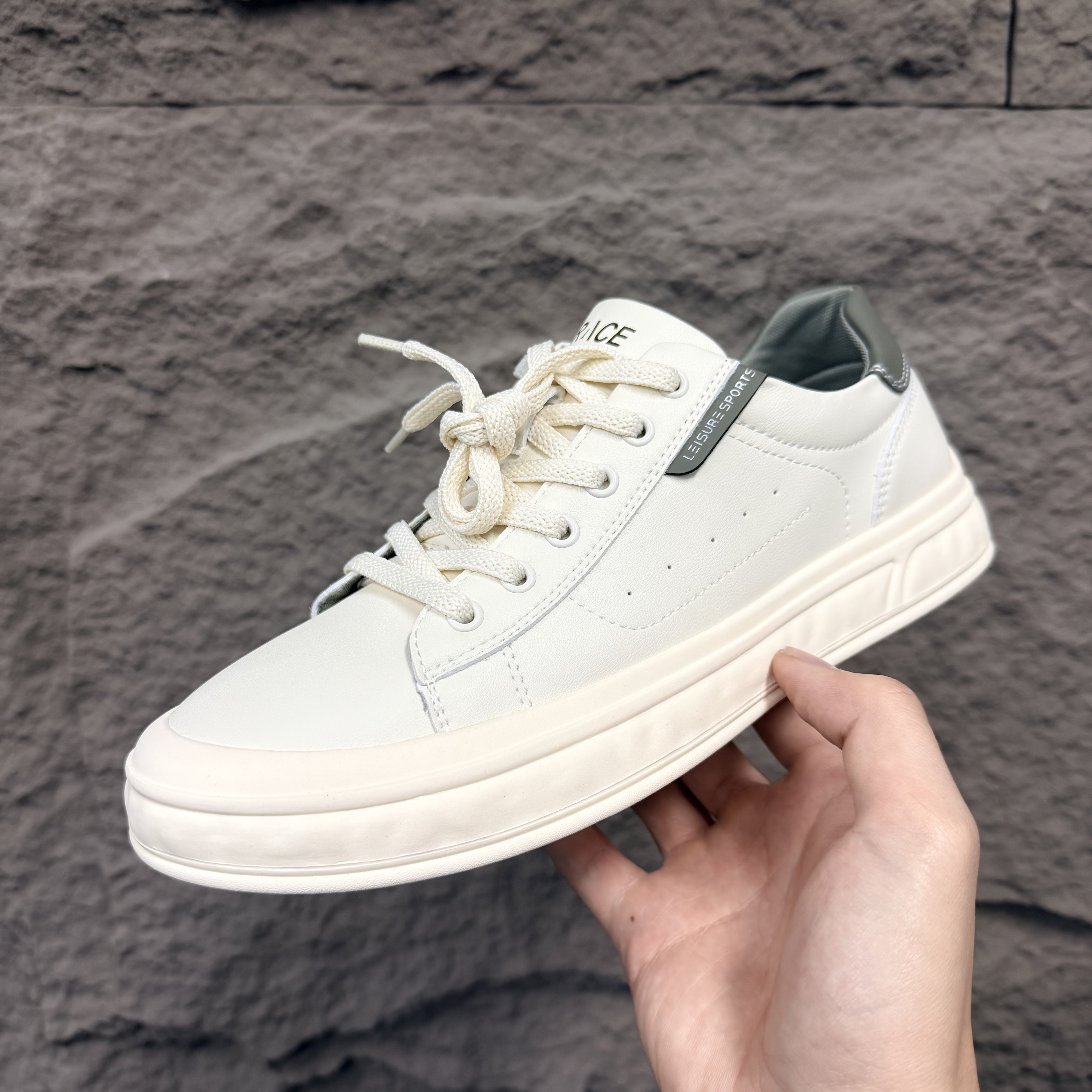 HX856撤柜平跟舒适简约百搭时尚圆头橡胶耐磨小白鞋休闲板鞋