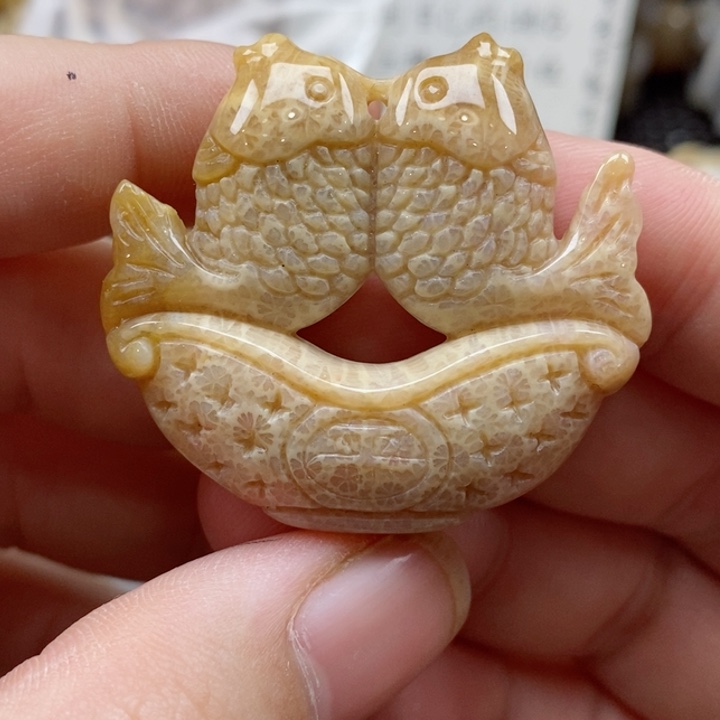 硅化珊瑚（珊瑚玉）颈饰未镶嵌