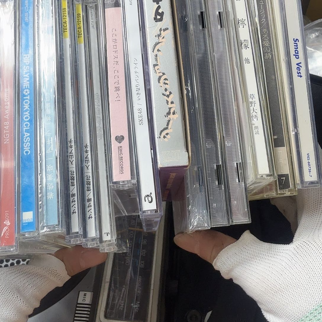 小***森中古商品，瑕疵品，不保好坏。596