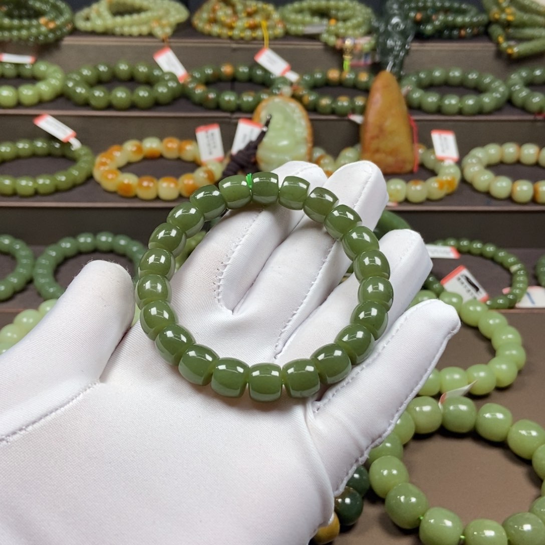 手串未镶嵌透闪石质玉