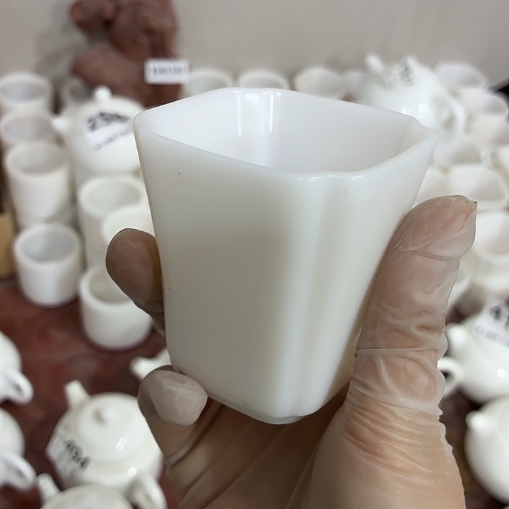 茶具微暇，介意勿拍