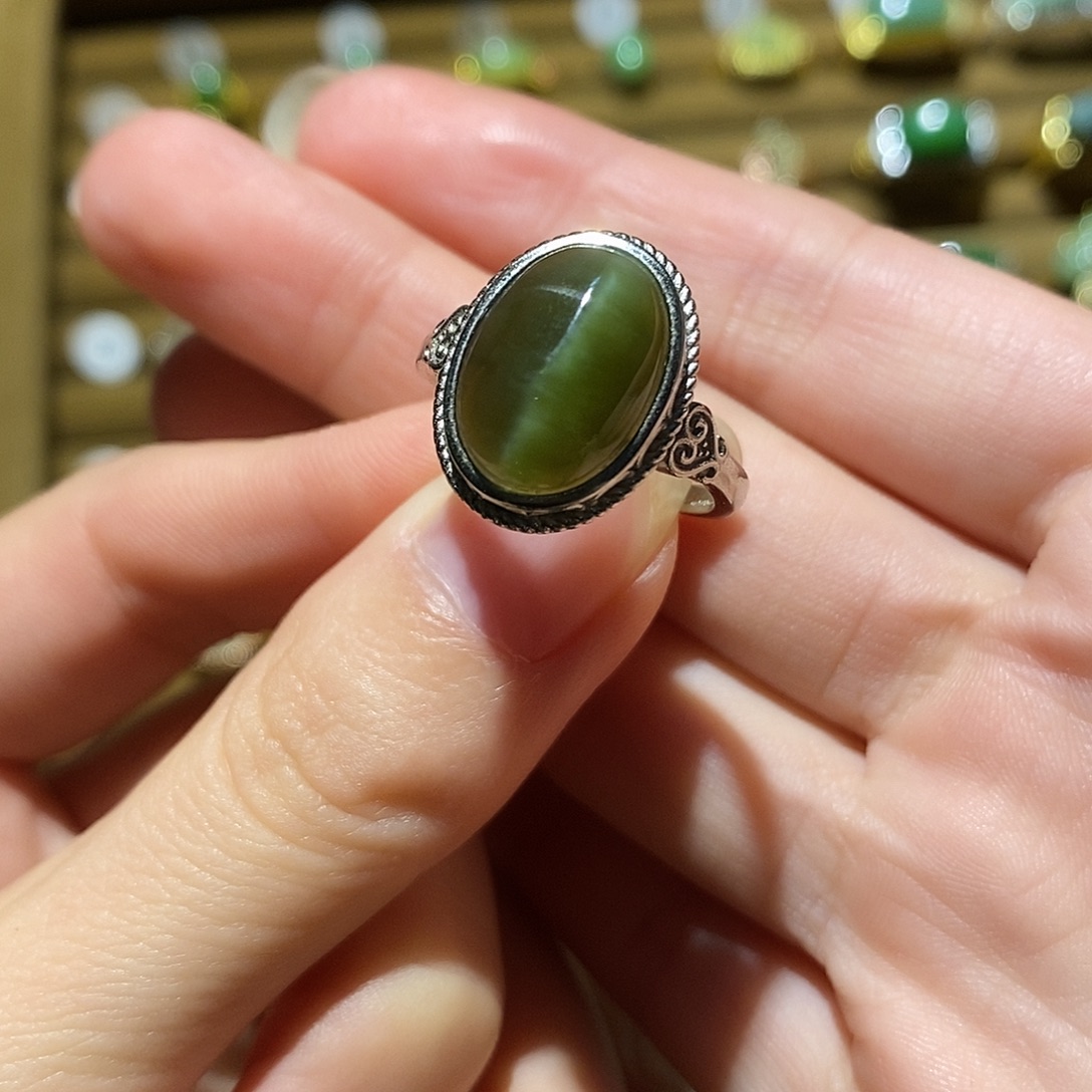 和田玉未镶嵌戒指