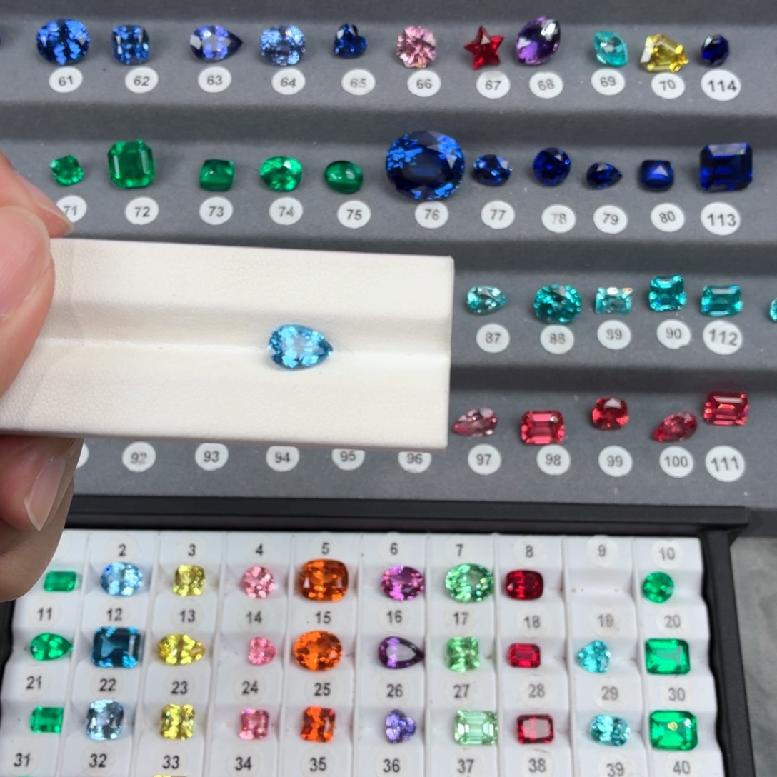 李***理合成（培育）尖晶石裸石2.44