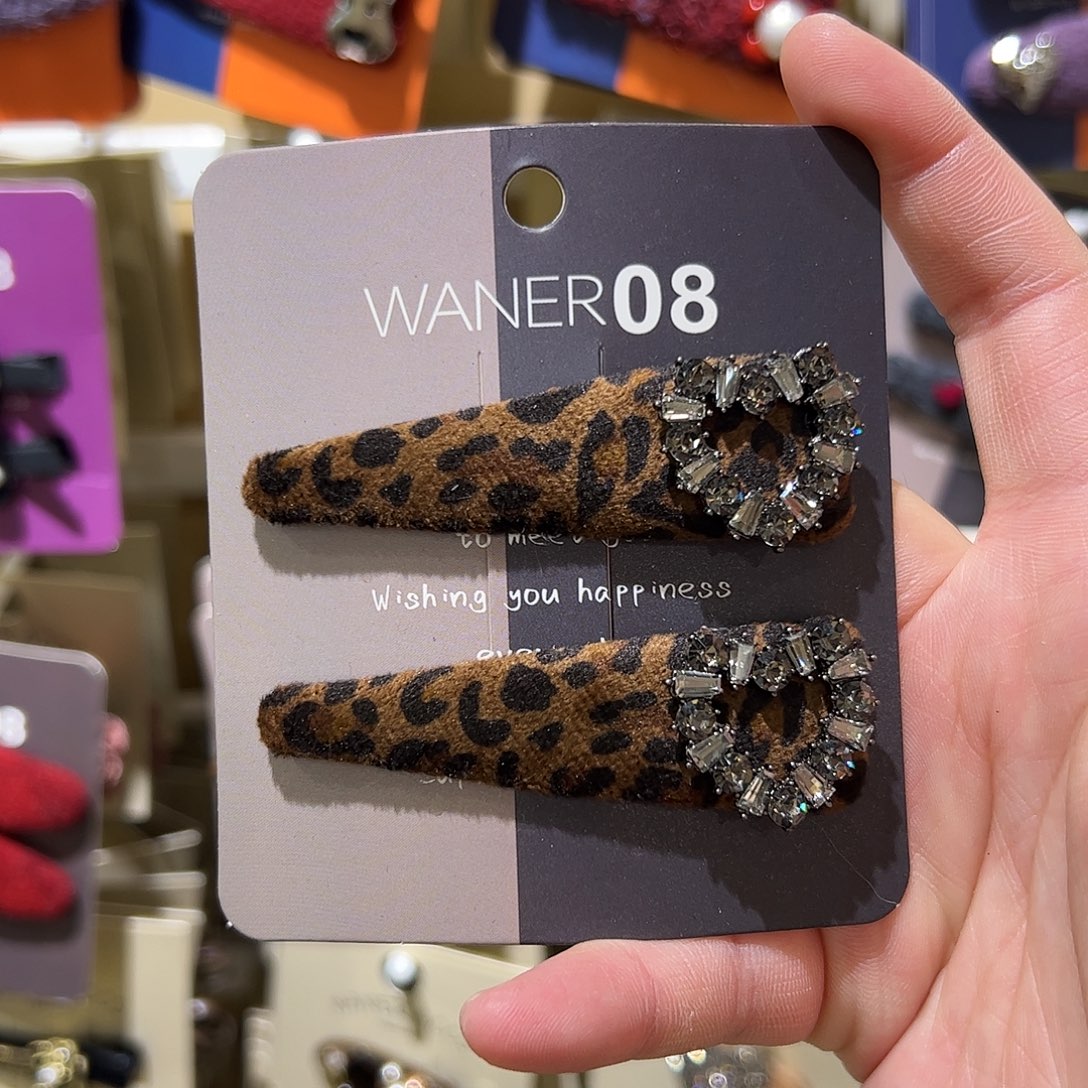 布艺非金属豹纹爱心钻拜拜夹