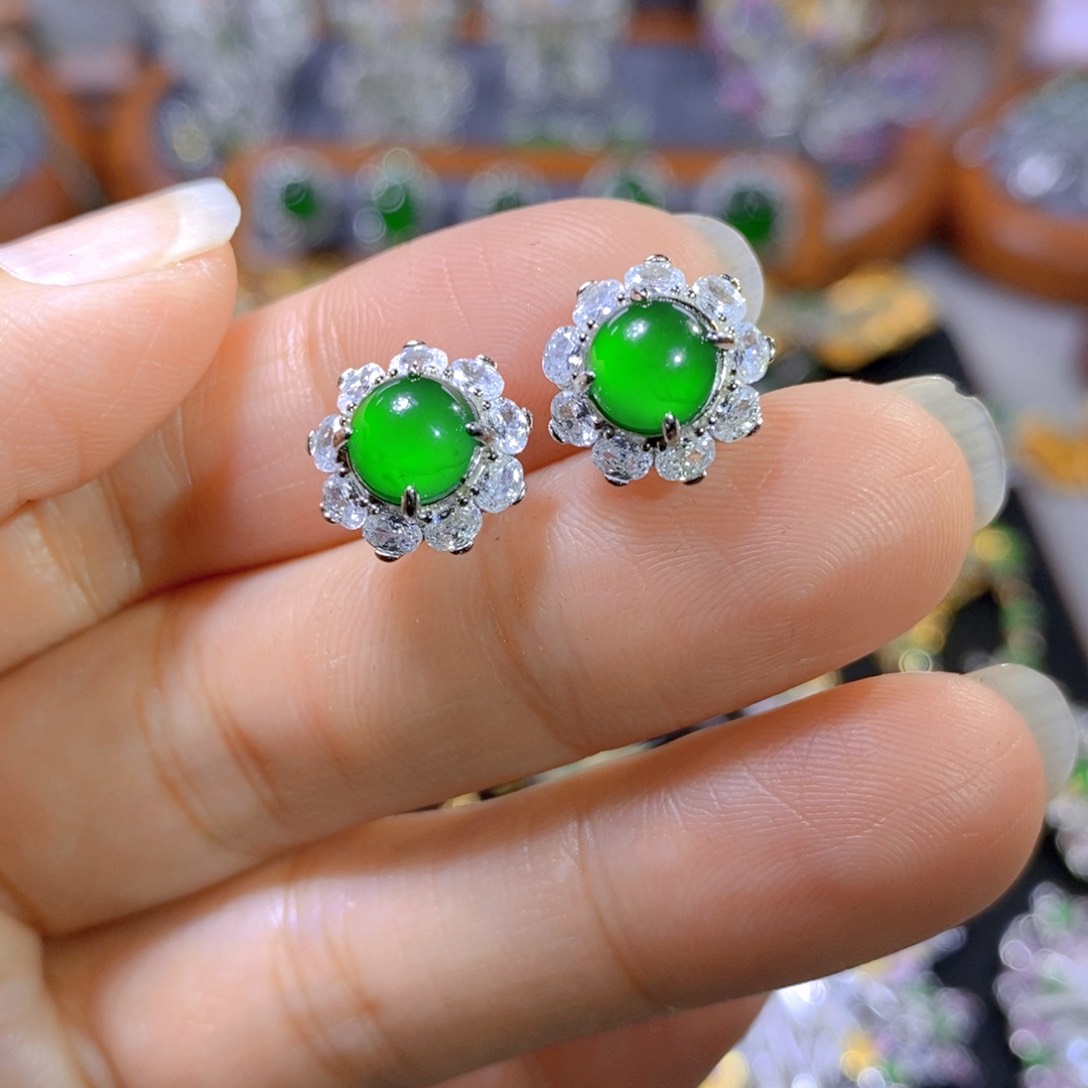 翡翠颈饰银S925镶嵌天然翡翠