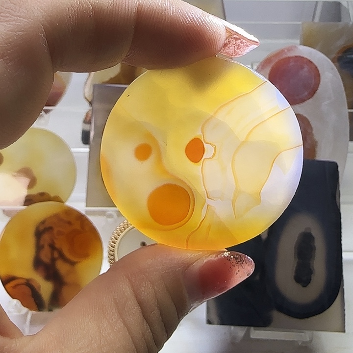 玛瑙/玉髓未镶嵌珠宝奇石