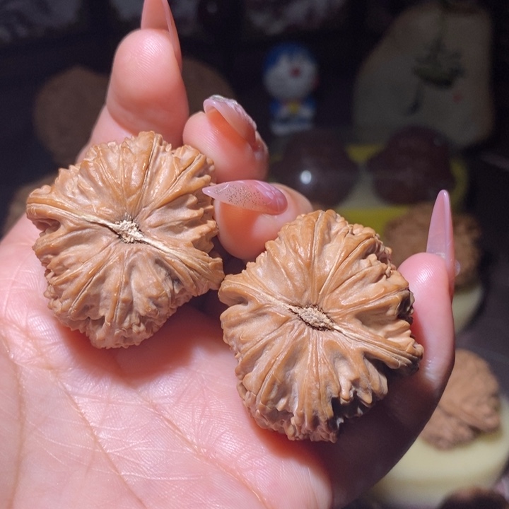 文玩核桃吊坠全品白狮子36.5