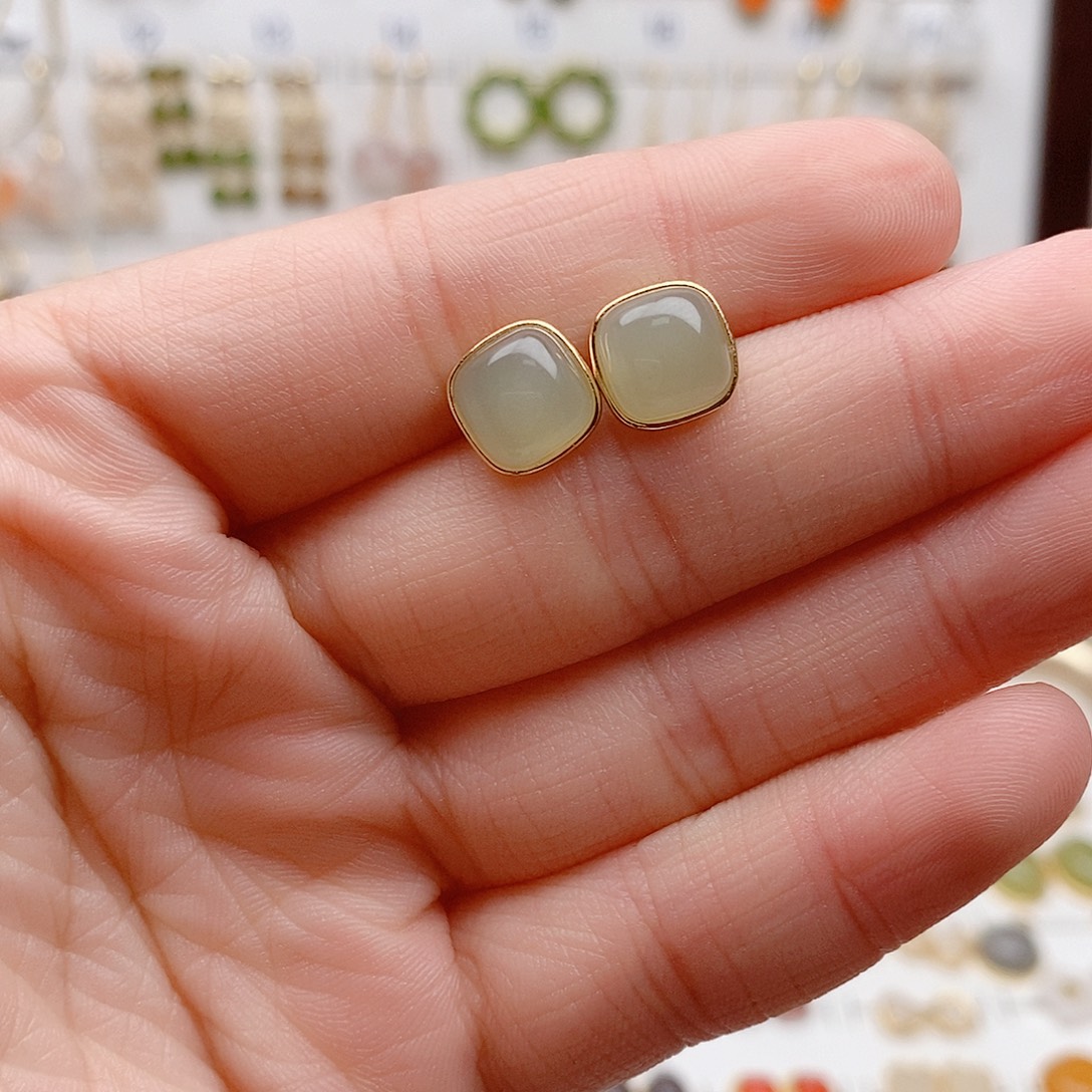 和田玉银S925镶嵌耳饰