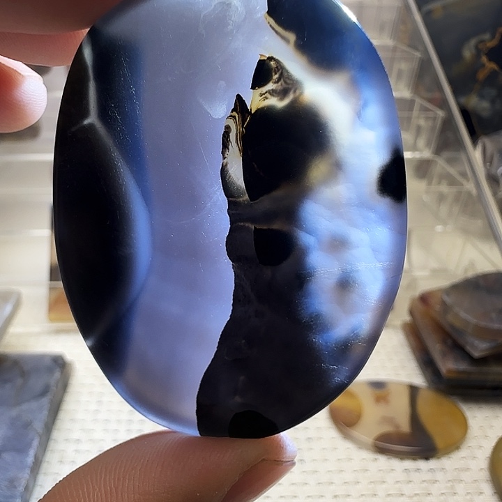 玛瑙/玉髓未镶嵌珠宝奇石