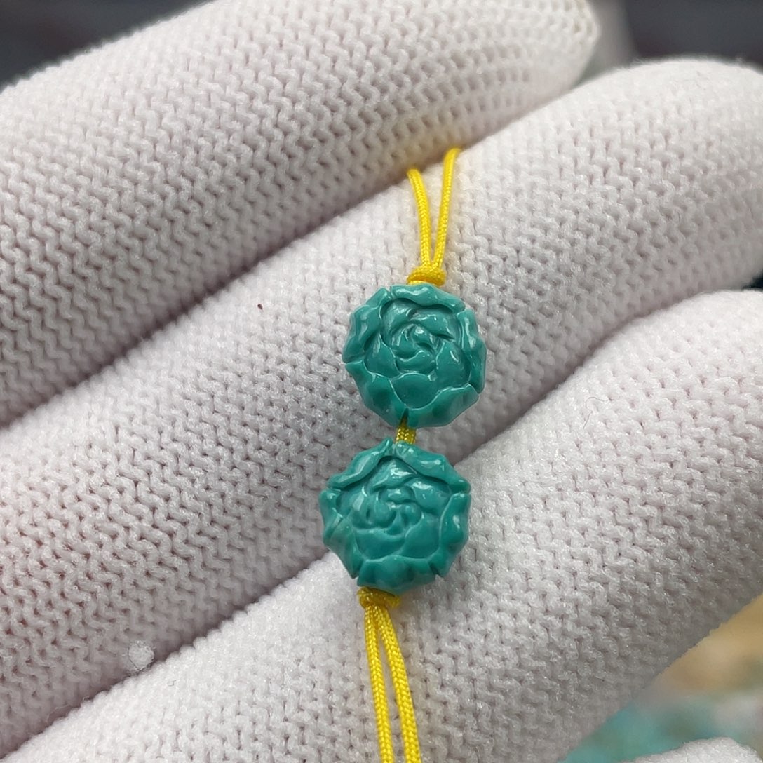 绿松石未镶嵌挂件