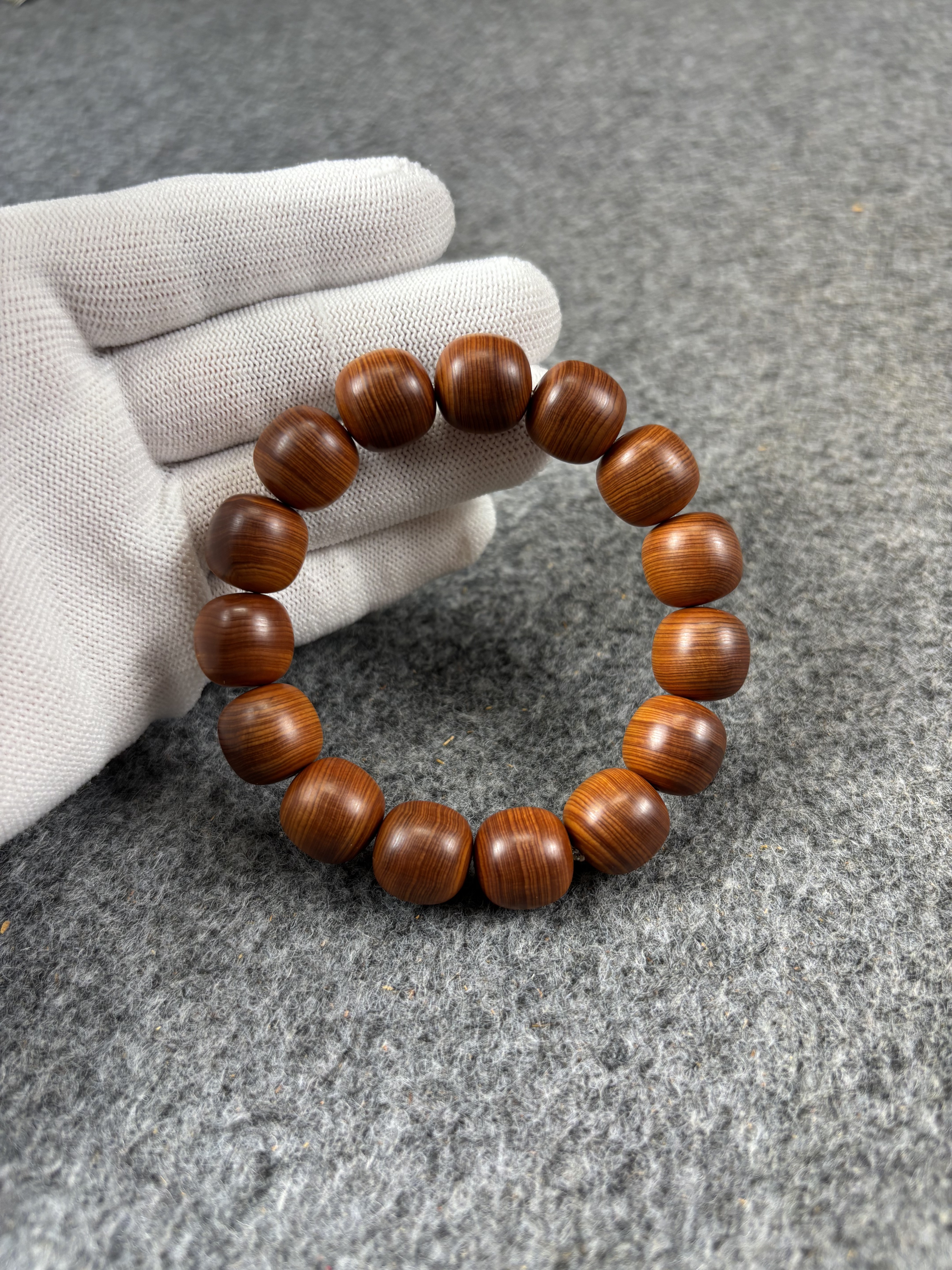 太行崖柏陈化料黑油14*15老型闻香手串