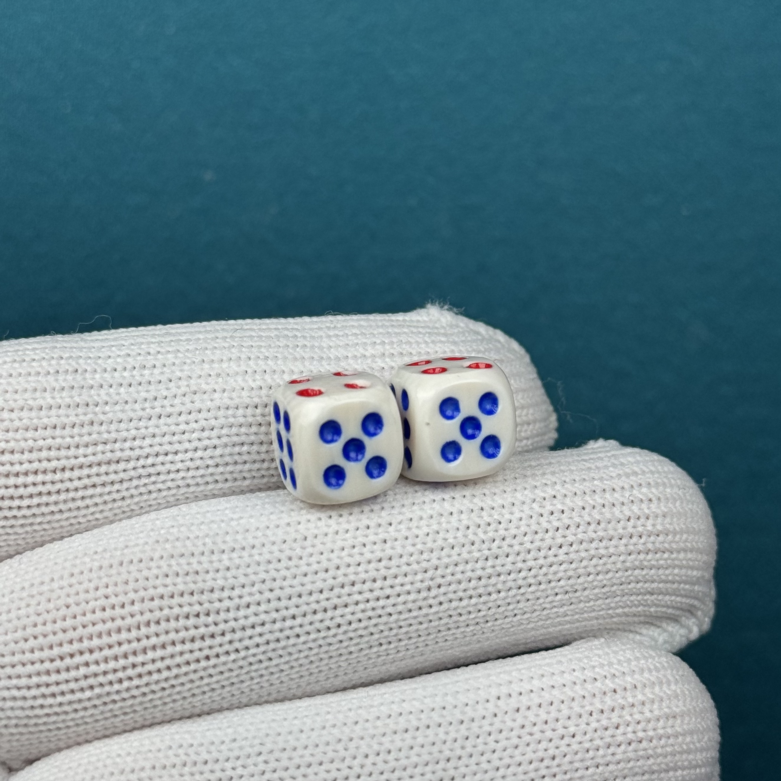 D69-40天然猛犸牙 骰子约10×10mm支持复检 假一罚四