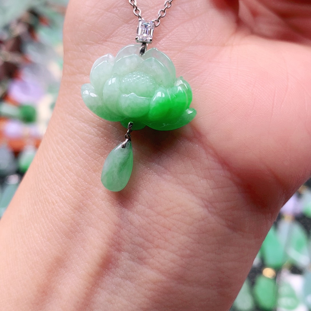 吊坠(不含链)18K金镶嵌翡翠