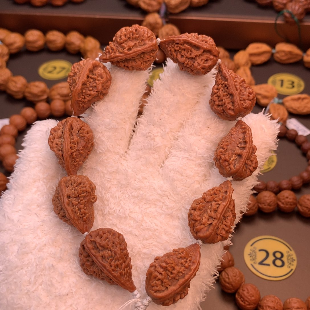 文玩核桃手串19尺寸