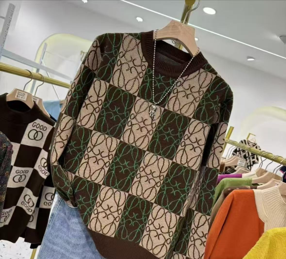 【洛薇高定烫钻】时尚百搭针织衫