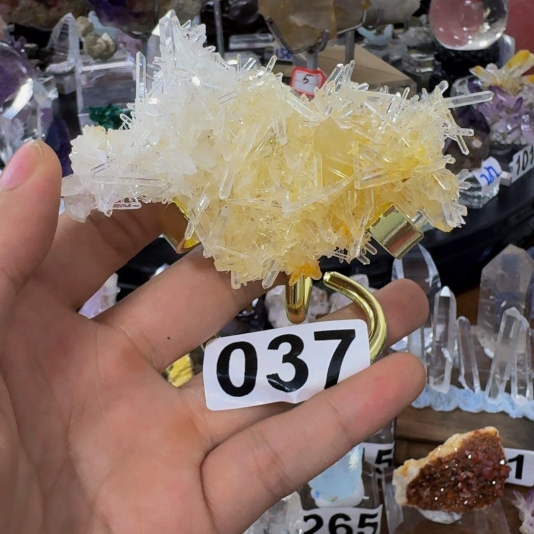 芊****水晶珠宝半成品未镶嵌