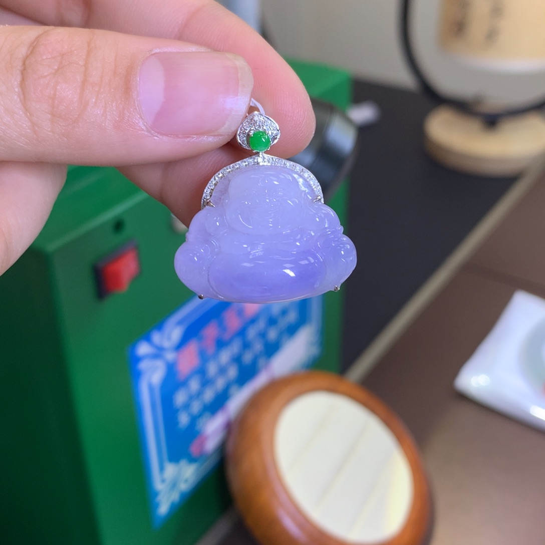 翡翠颈饰18K金镶嵌翡翠