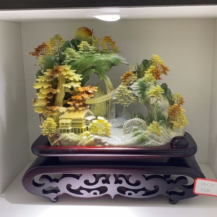 未镶嵌蛇纹石玉（覆膜）珠宝奇石