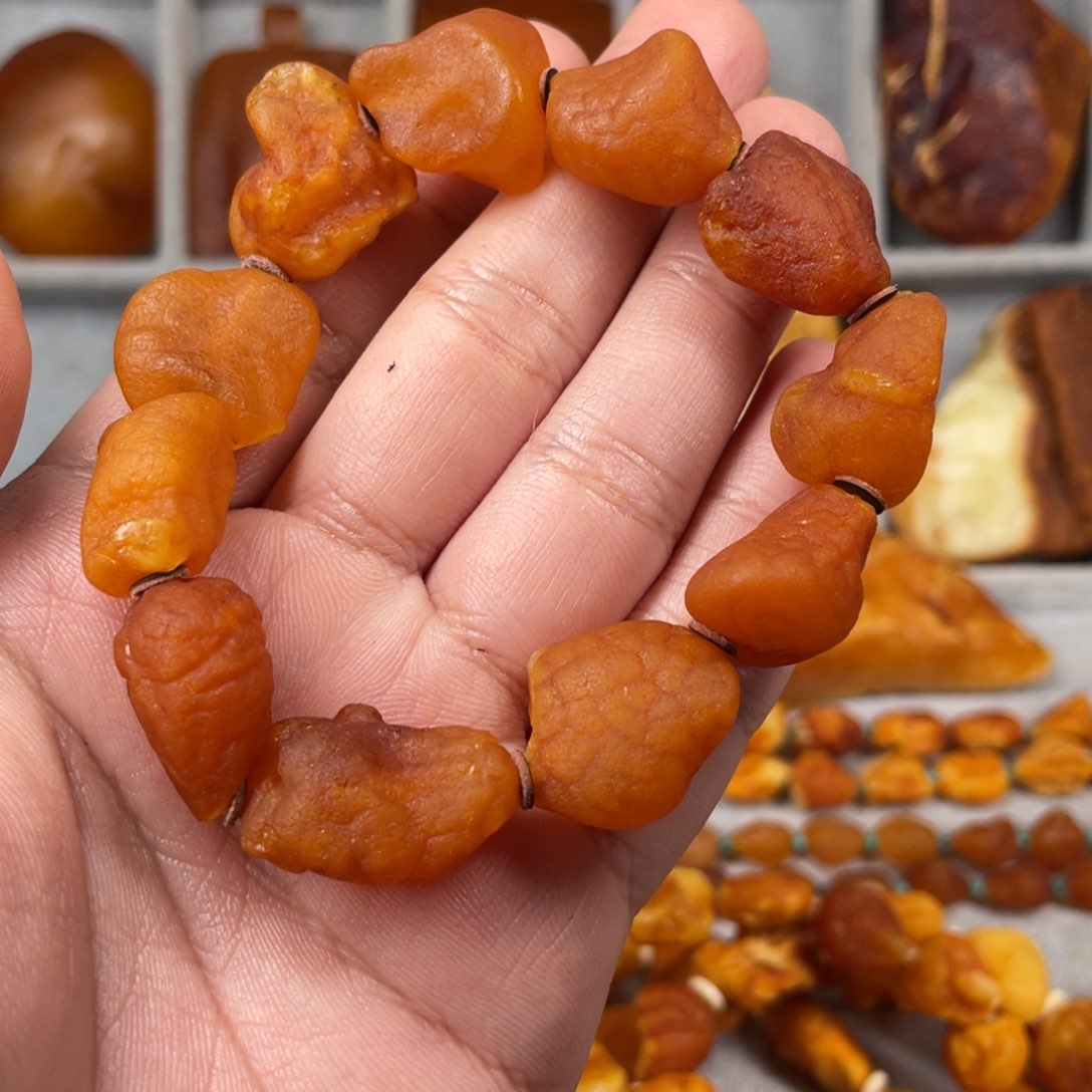 琥珀珠宝奇石未镶嵌