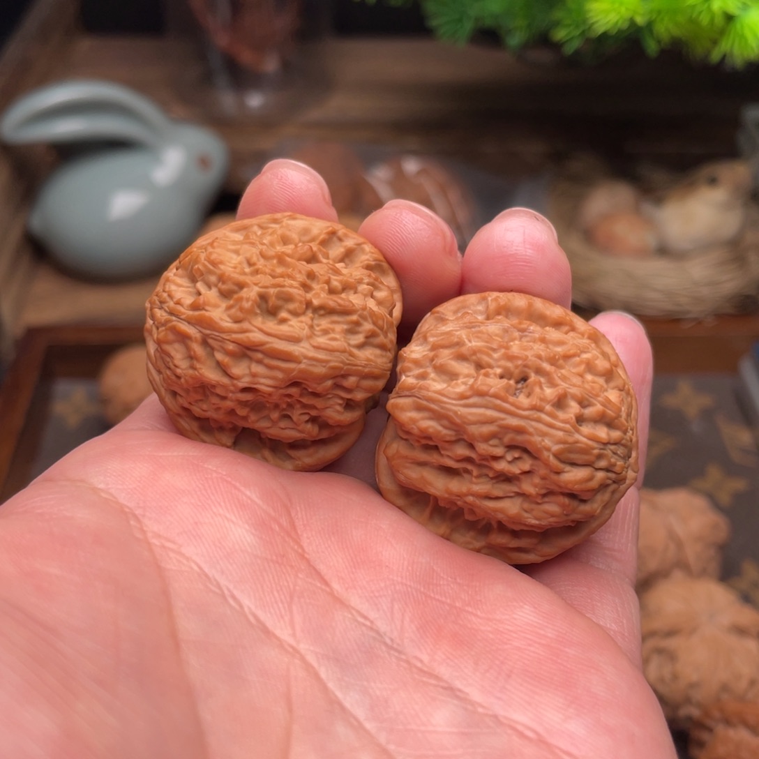 文玩核桃把件G38好33白狮子