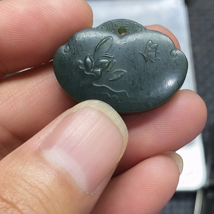 吊坠滴血莲花菩提