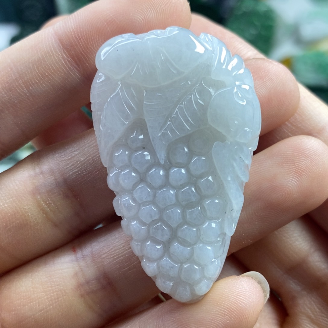 翡翠颈饰未镶嵌吊坠
