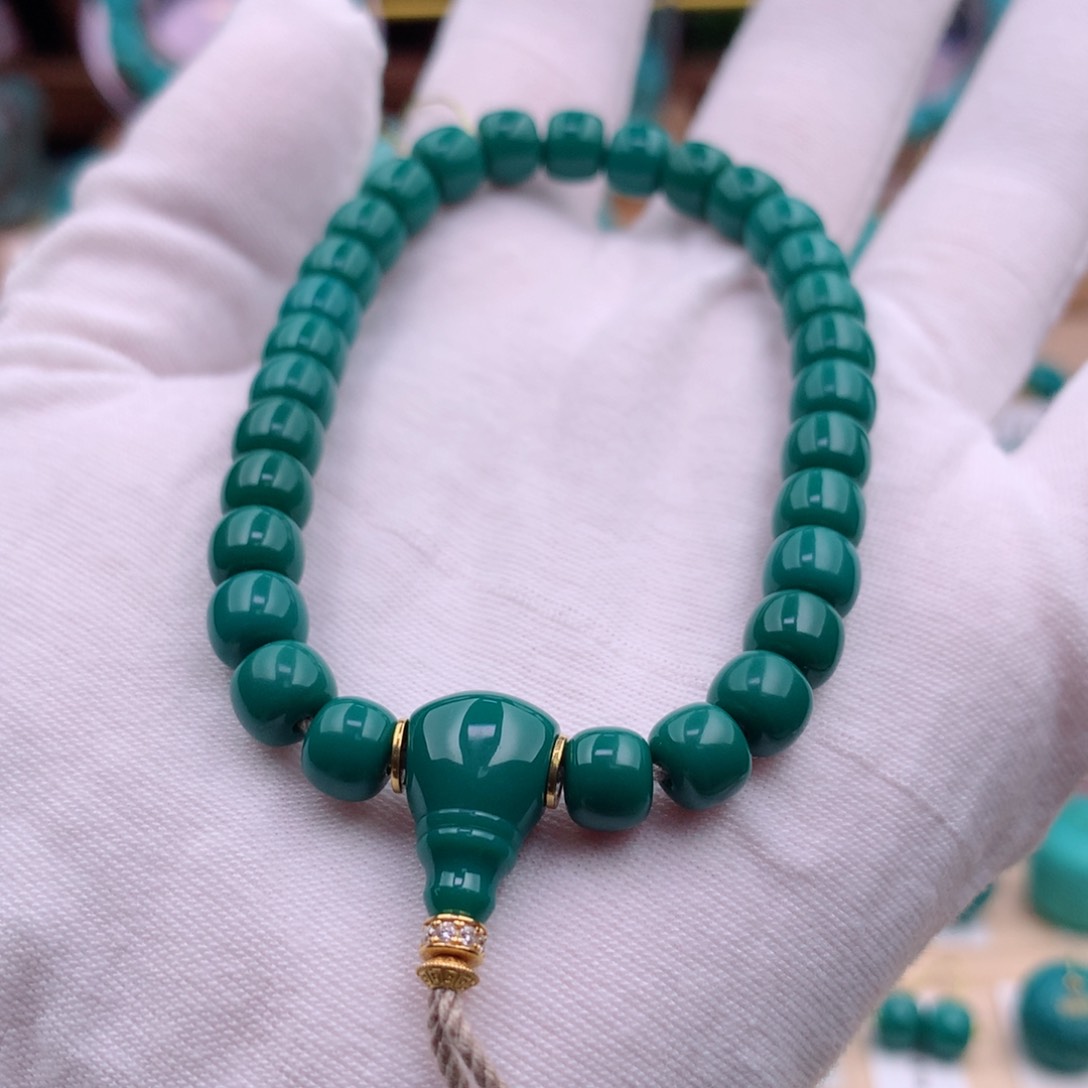 绿松石珠宝奇石18K金镶嵌