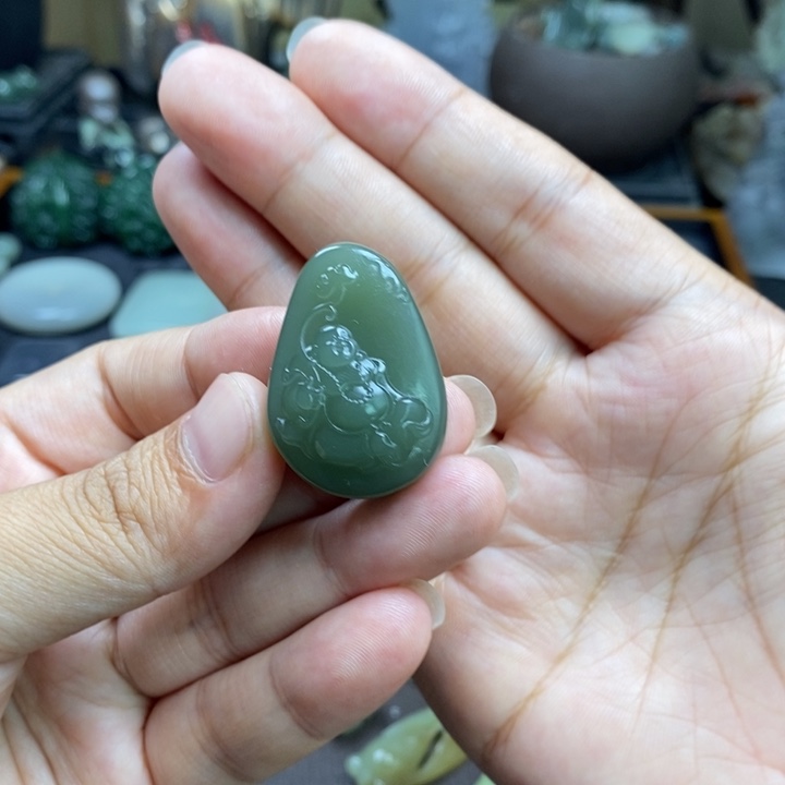 颈饰未镶嵌和田玉
