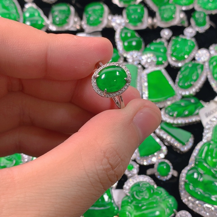 翡翠颈饰银S925镶嵌蛋面