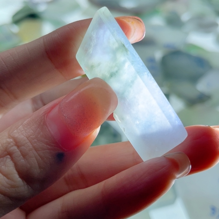 定制翡翠未镶嵌不退不换