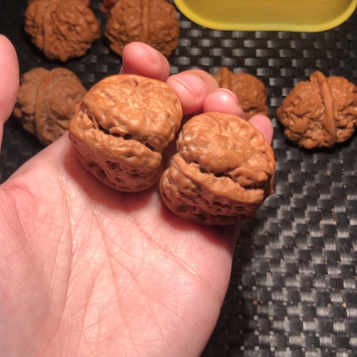 魏***生文玩核桃把件蛤蟆