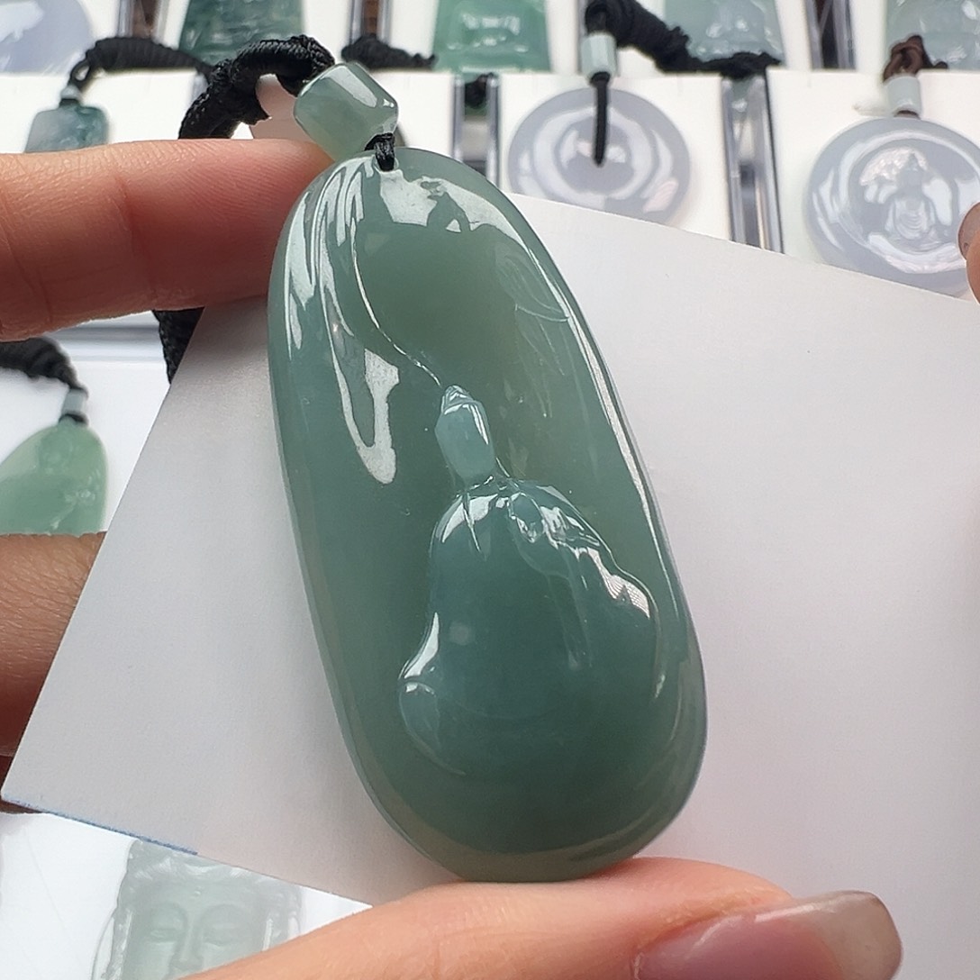 翡翠颈饰未镶嵌缅甸翡翠