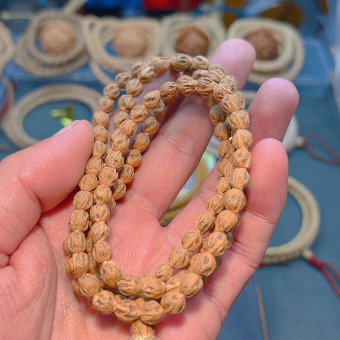 老***表柏香籽/百香籽吊坠