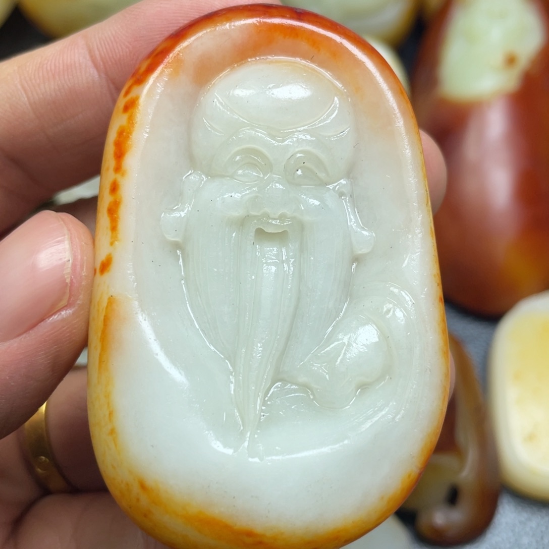 和田玉未镶嵌挂件