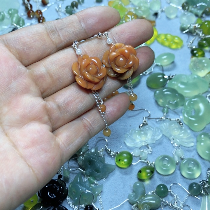【闪购商品】蛇纹石玉耳环未镶嵌顺*