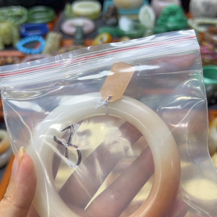 未镶嵌手镯石英质玉…****。8