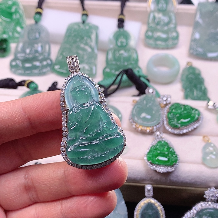 翡翠颈饰银S925镶嵌翡翠