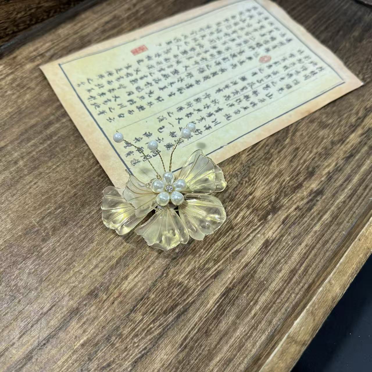 双层香槟色造化液蝴蝶发夹。前尘梦古风汉服配饰