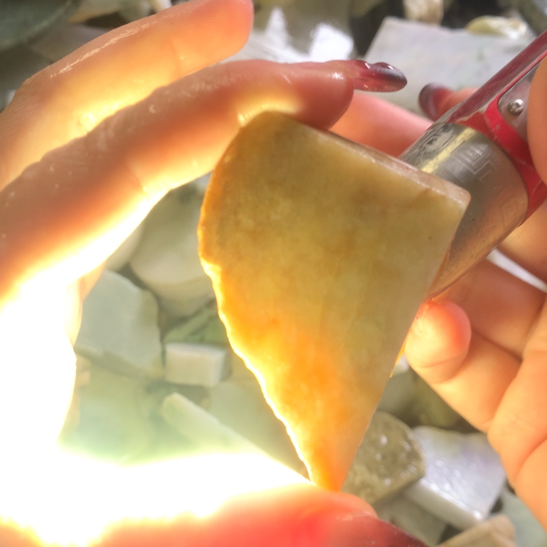 翡翠颈饰未镶嵌缅甸翡翠