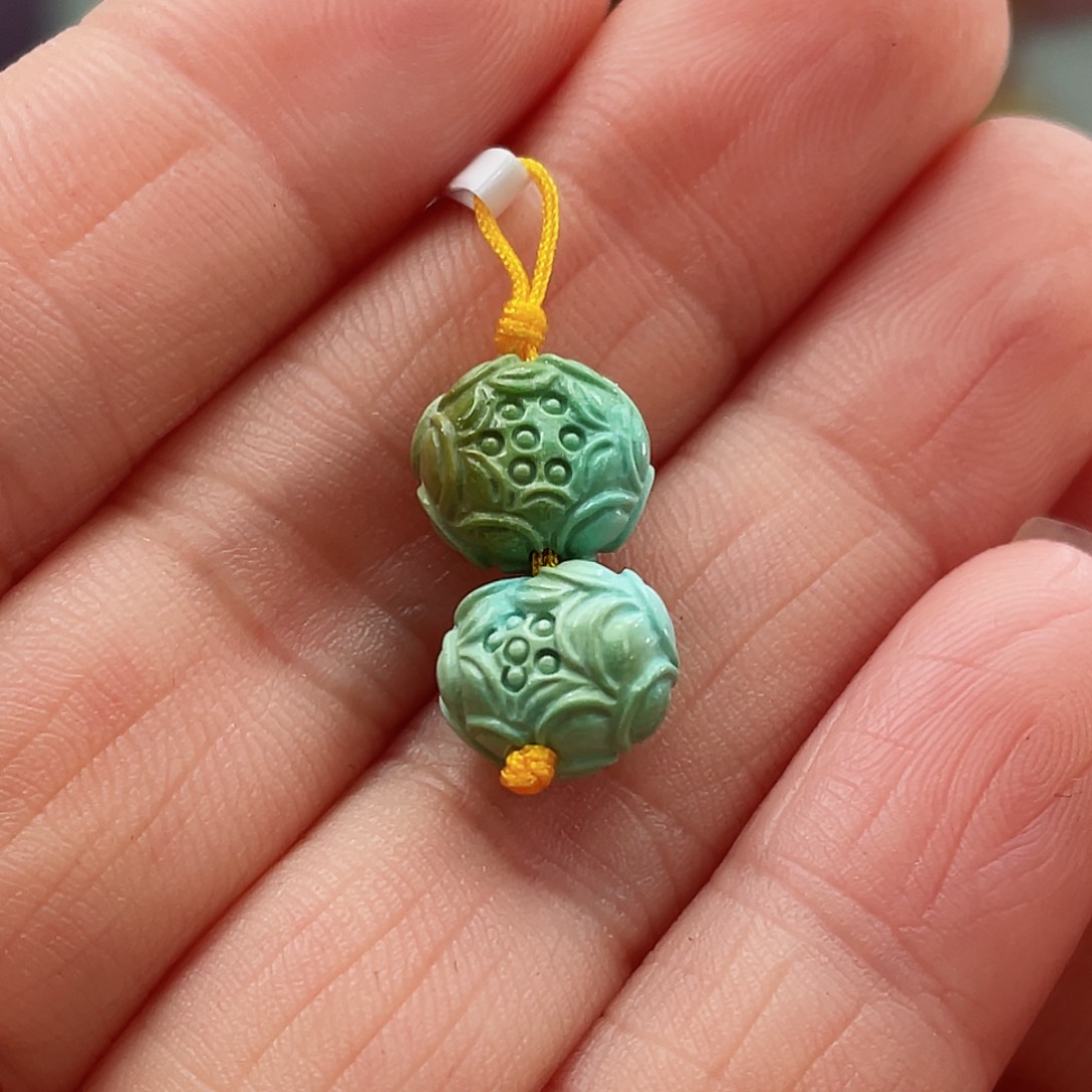 绿松石颈饰未镶嵌