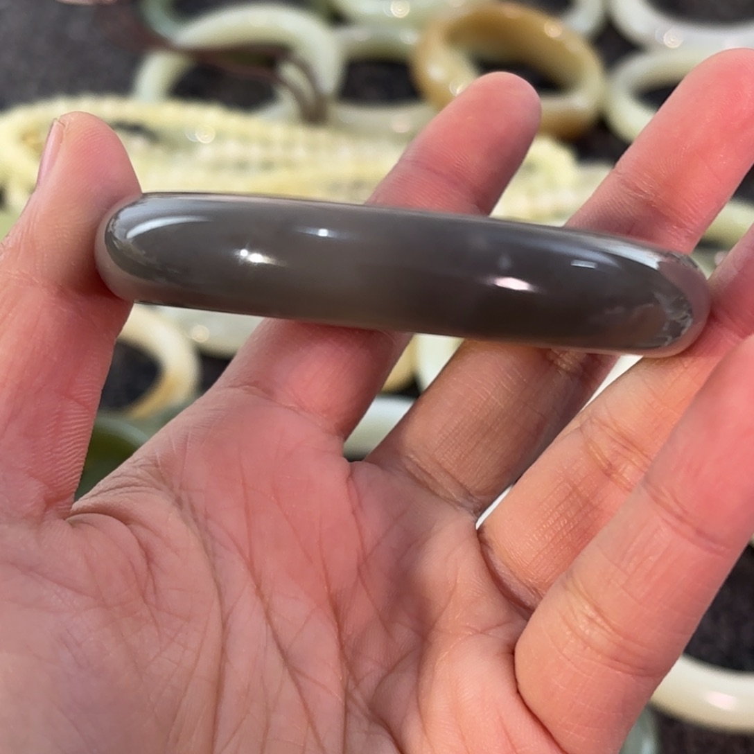 和田玉（糖玉）未镶嵌手链