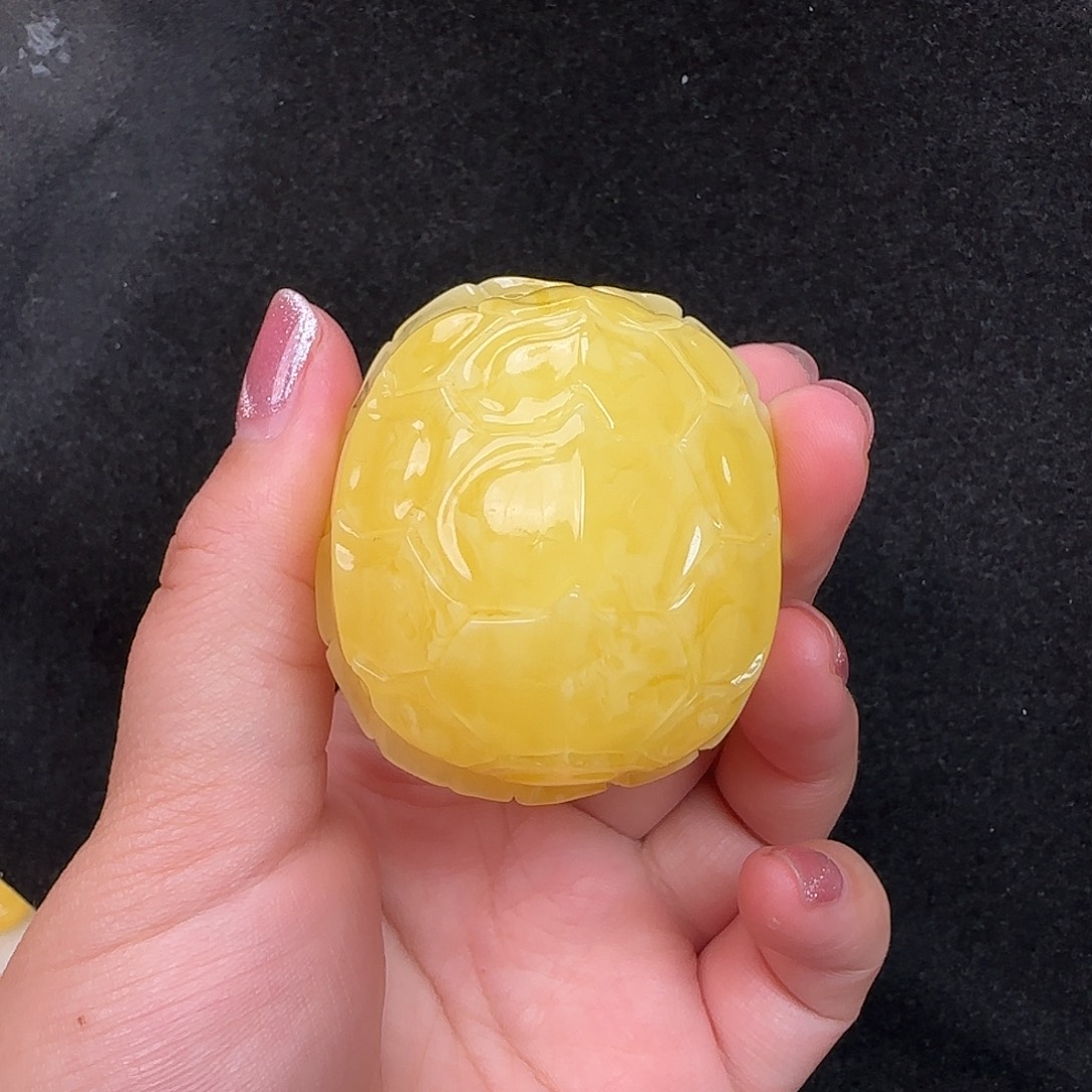 蜜蜡未镶嵌珠宝奇石