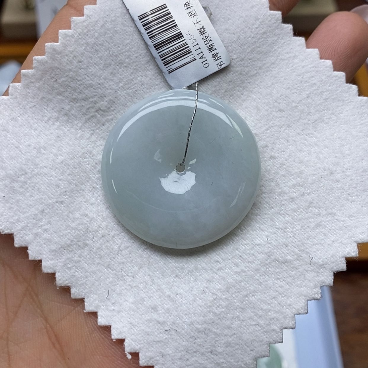 【闪购商品】翡翠颈饰未镶嵌平安扣