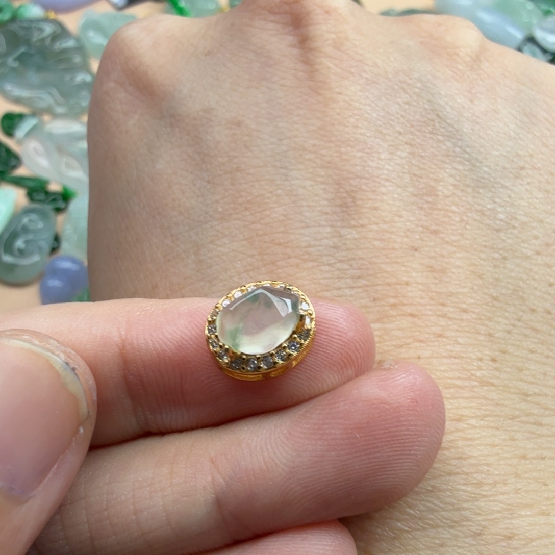 一***平翡翠未镶嵌颈饰157