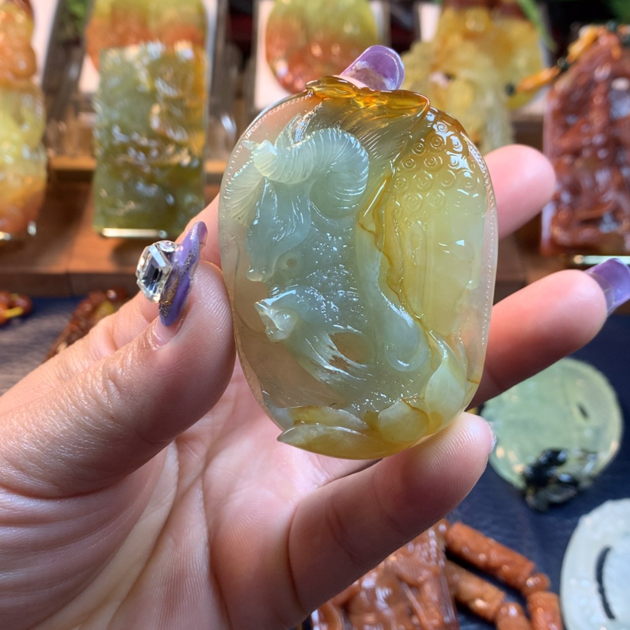 【闪购商品】蛇纹石玉颈饰未镶嵌