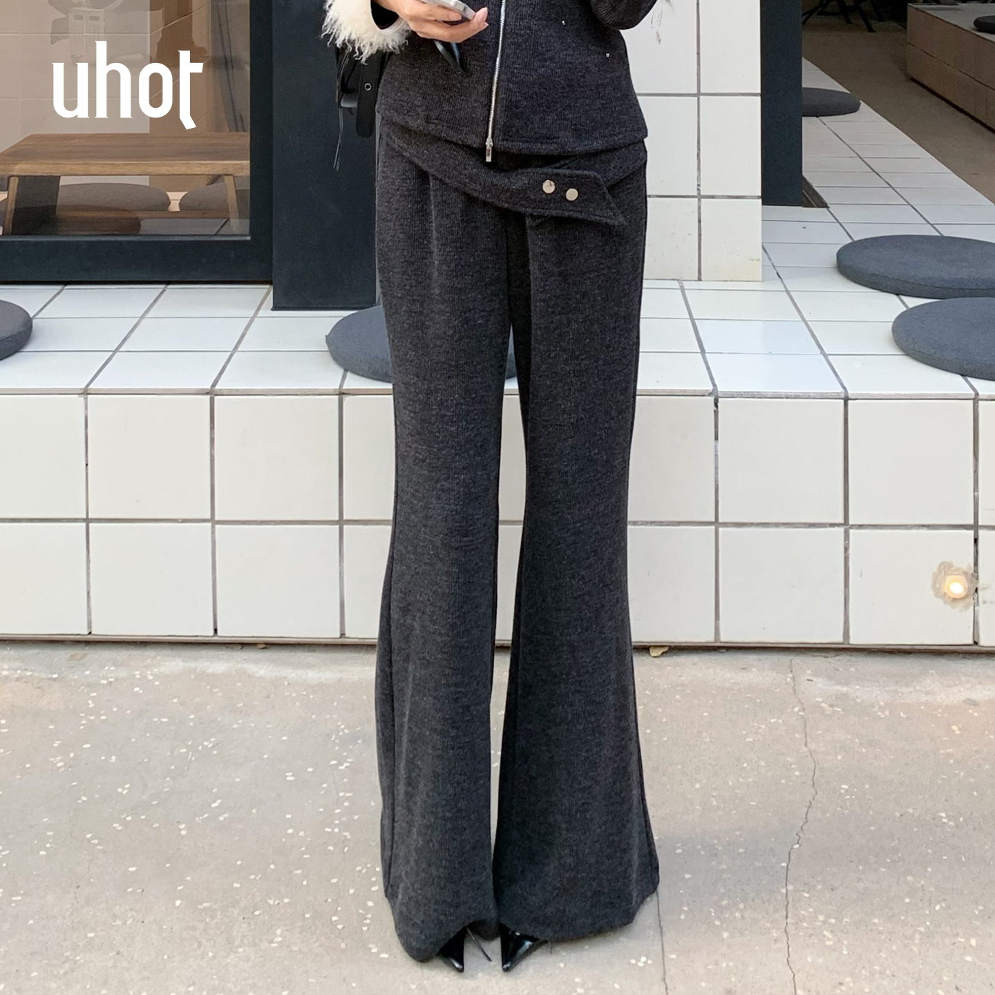 UHOT/诱货灰色微喇阔腿裤复古廓形街头时尚感25冬新款 UWWW3K736M