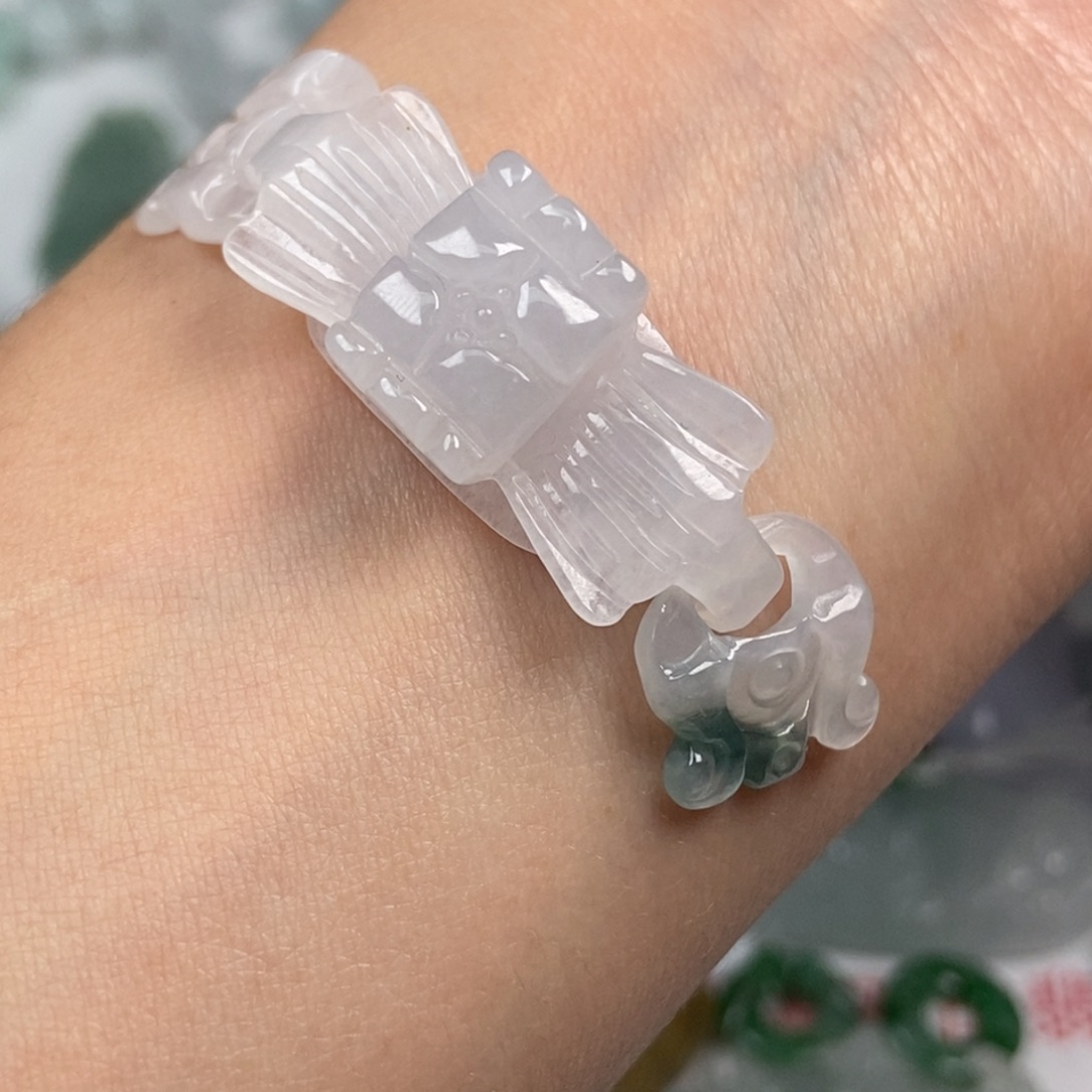 用***7翡翠未镶嵌颈饰翡翠