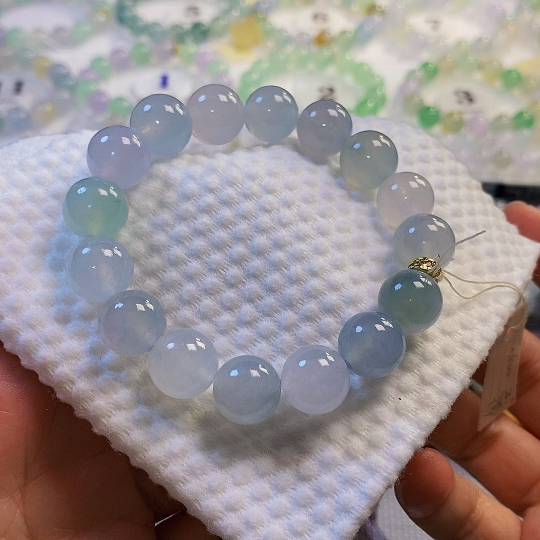 未镶嵌定制翡翠翡翠.