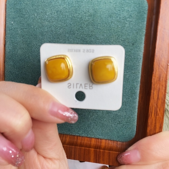 蜜蜡银S925镶嵌耳饰耳钉